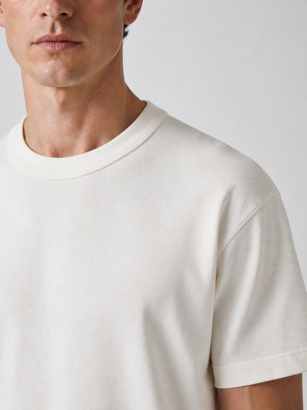 Heavyweight cotton tee, neckline detail